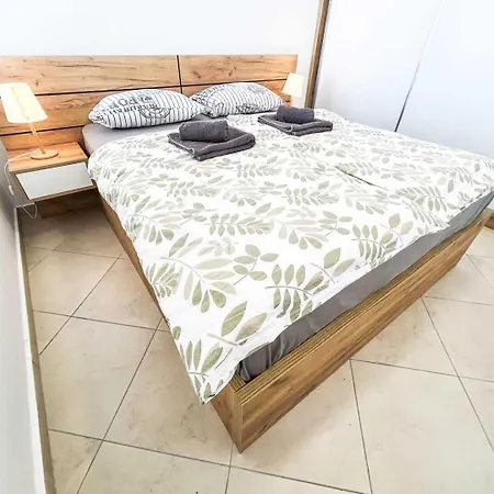 Durres Qered Apartments By As