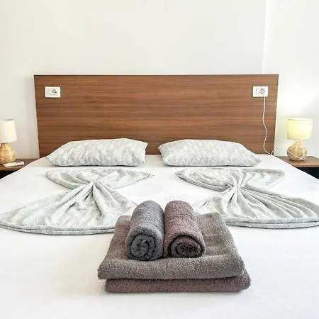 Durres Qered Apartments By As Apartment Golem (Tirana)