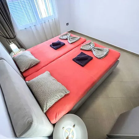 Durres Qered Apartments By As Golem (Tirana)